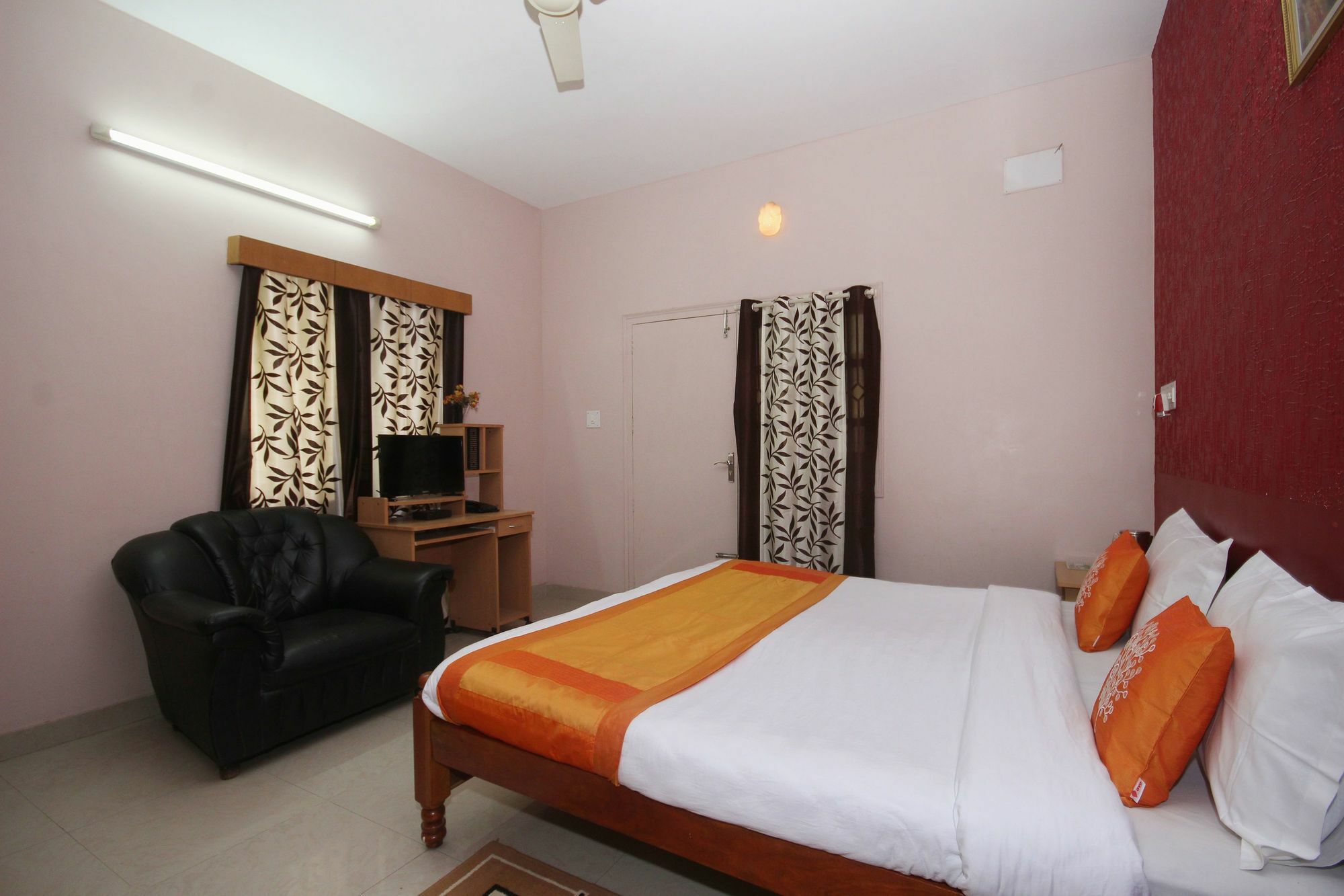 Itsy Hotels Shree Comforts Bangalore Extérieur photo